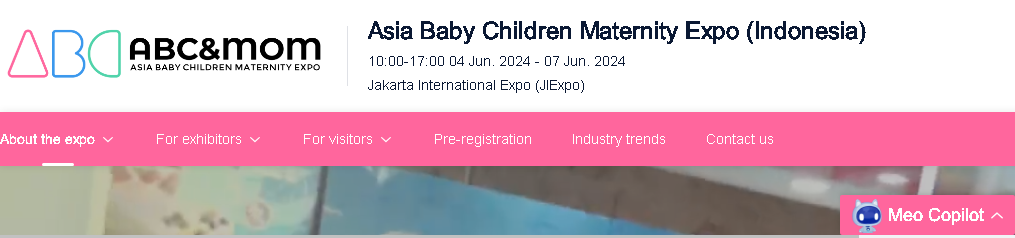 Exposition sur la maternité des bébés et des enfants en Asie