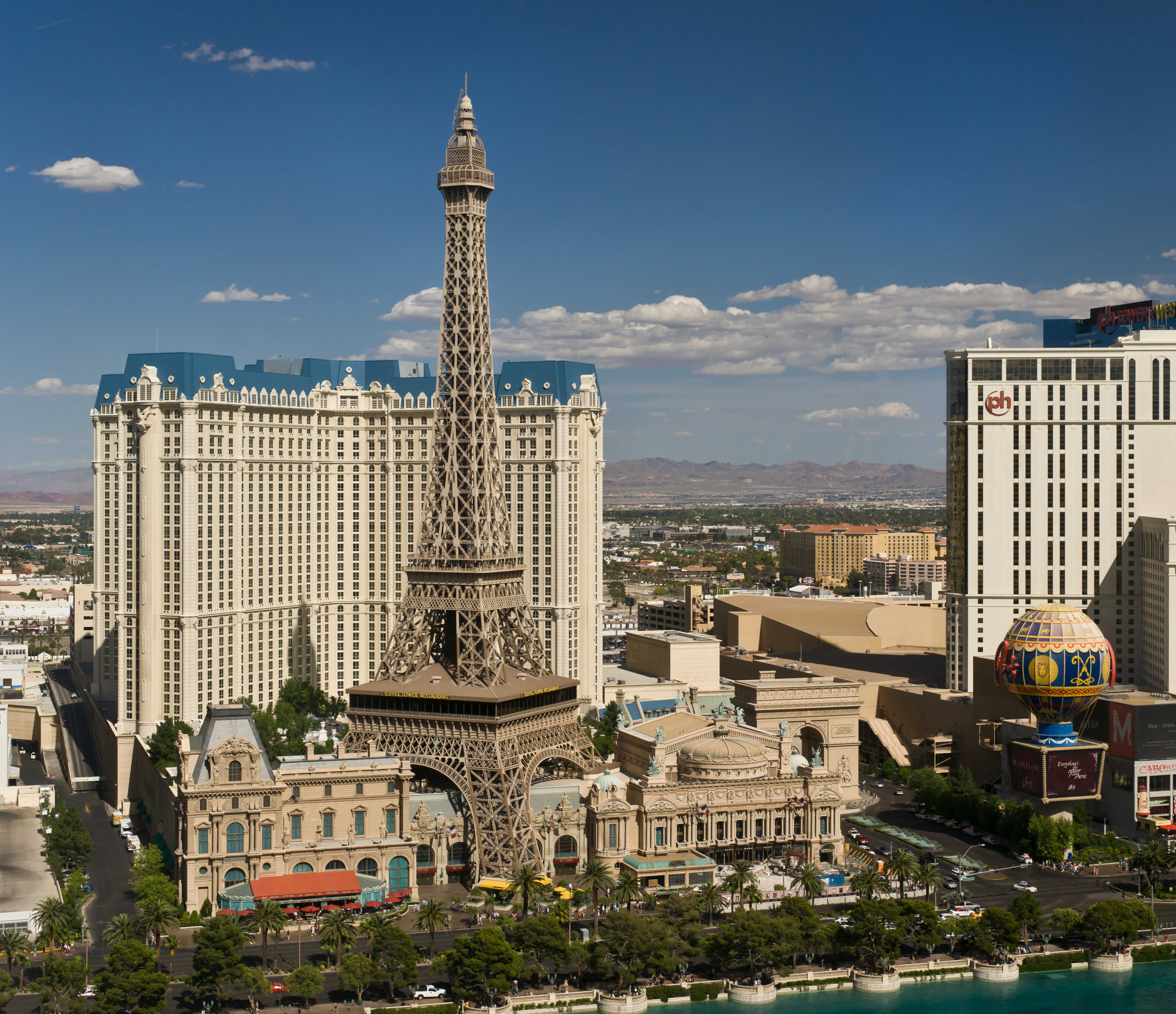 Paris Las Vegas – Network in Vegas